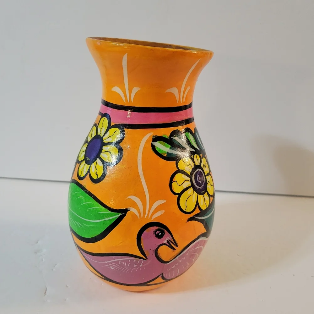 Talavera colorful hand